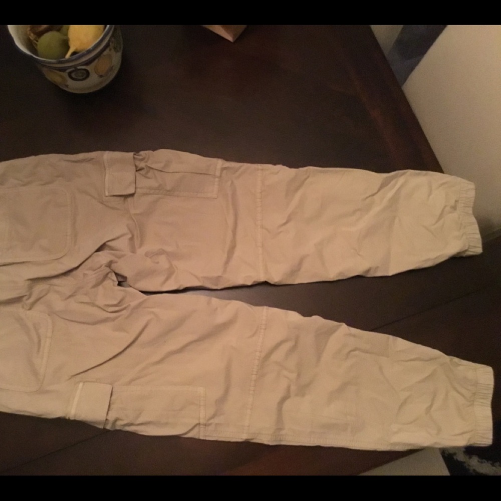 Super high rise, super stretch khaki cargo pants